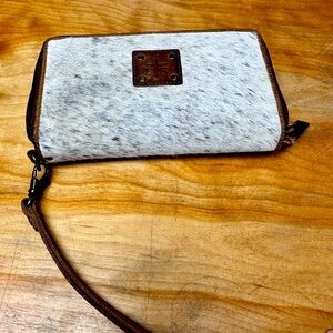 STS Wallet and organizer